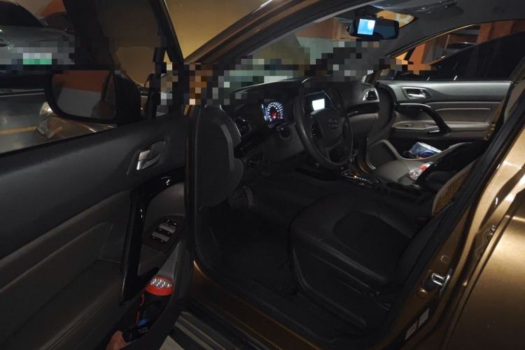 Used GAC Trumpchi GS4 2016 235T G-DCT Elite Edition Driver Seat