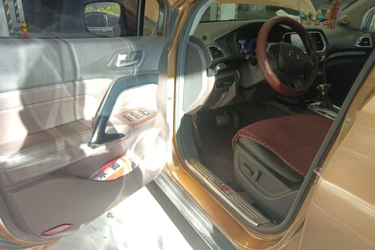 Used GAC Trumpchi GS4 2016 235T G-DCT Luxury Edition Driver Seat