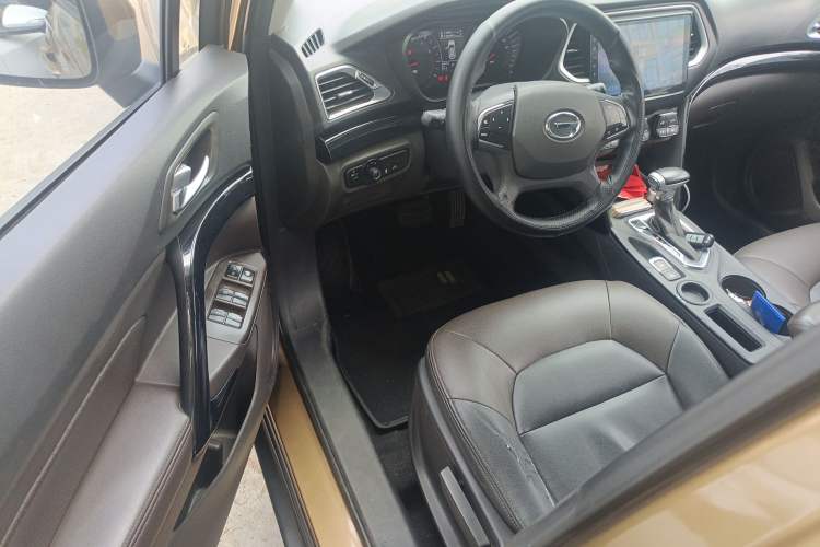Used GAC Trumpchi GS4 2016 235T G-DCT Elite Edition Driver Seat