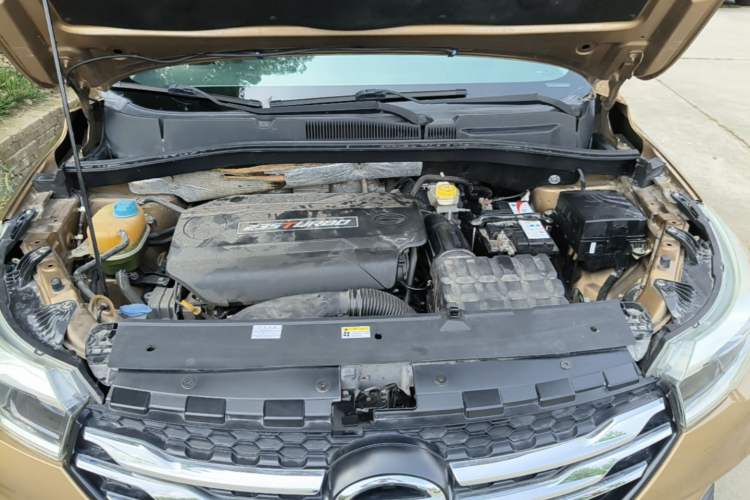 Used GAC Trumpchi GS4 2016 235T G-DCT Elite Edition Engine Bay