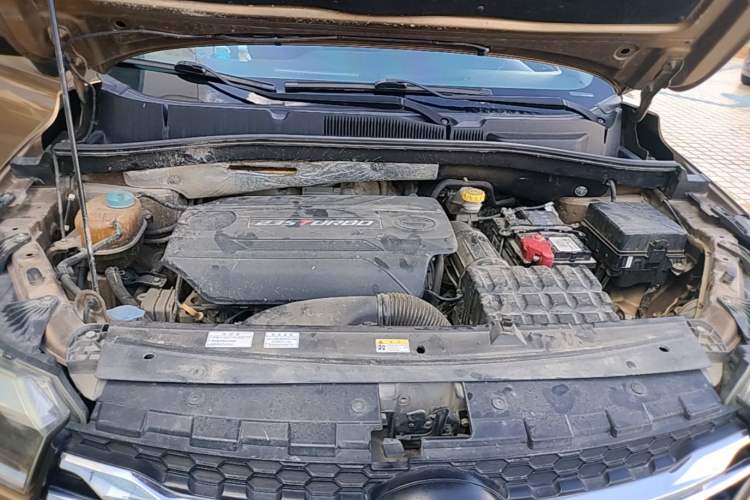 Used GAC Trumpchi GS4 2016 235T Manual Luxury Edition Engine Bay