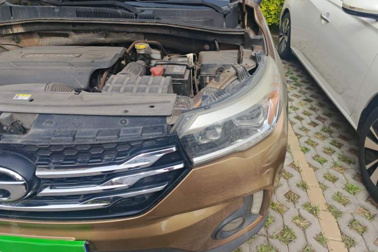 Used GAC Trumpchi GS4 2016 235T Manual Luxury Edition Engine Bay Left