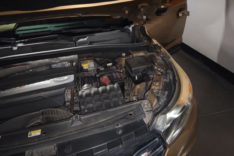 Used GAC Trumpchi GS4 2016 235T G-DCT Elite Edition Engine Bay Left