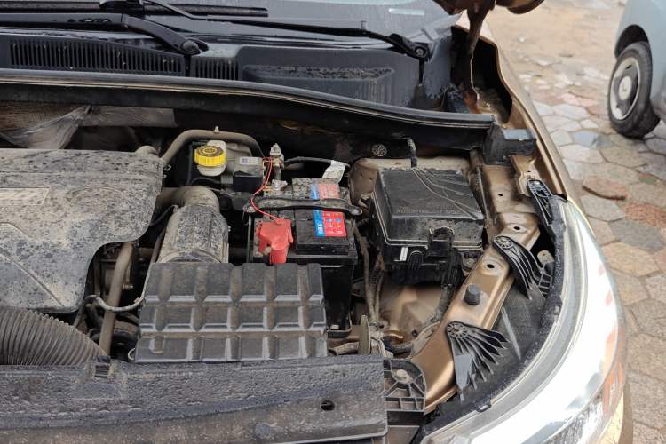 Used GAC Trumpchi GS4 2016 235T G-DCT Luxury Edition Engine Bay Left