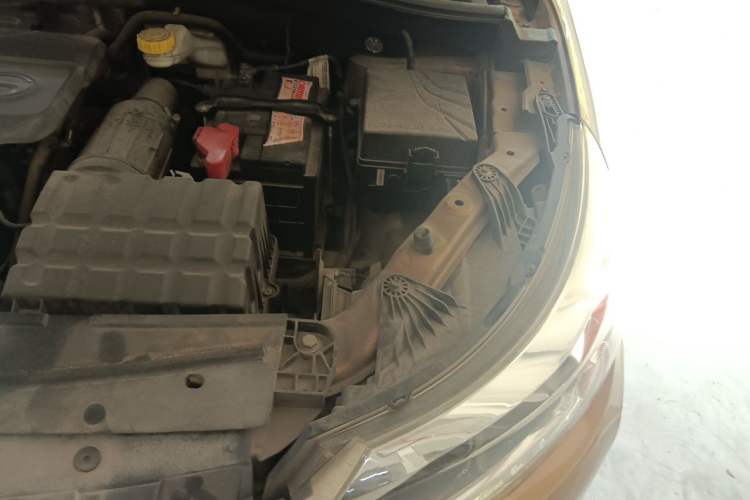 Used GAC Trumpchi GS4 2016 235T G-DCT Luxury Edition Engine Bay Left
