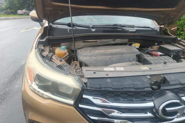 Used GAC Trumpchi GS4 2016 235T G-DCT Luxury Edition Engine Bay Right