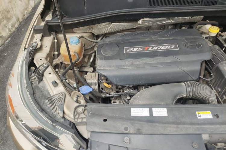 Used GAC Trumpchi GS4 2016 235T G-DCT Luxury Edition Engine Bay Right