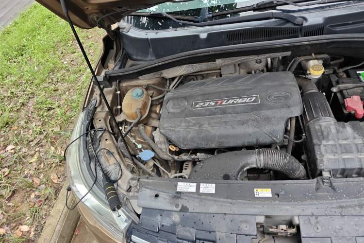 Used GAC Trumpchi GS4 2016 235T G-DCT Luxury Edition Engine Bay Right