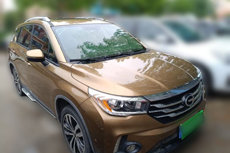 Used GAC Trumpchi GS4 2016 235T G-DCT Luxury Edition Front Right 45 Deg