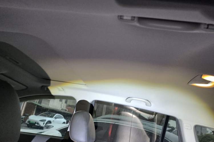 Used GAC Trumpchi GS4 2016 235T Manual Luxury Edition Headliner