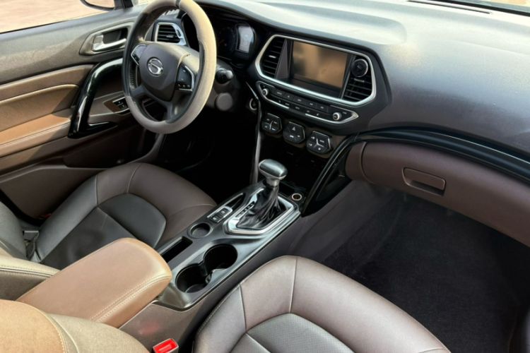 Used GAC Trumpchi GS4 2016 235T G-DCT Luxury Edition Interior 2