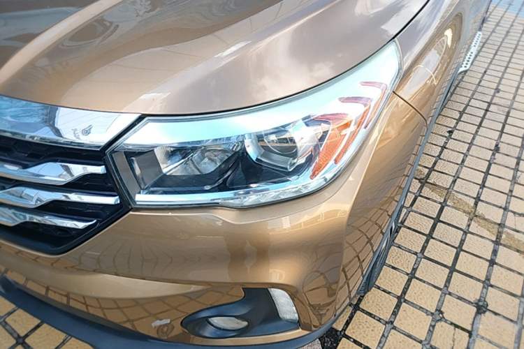 Used GAC Trumpchi GS4 2016 235T Manual Luxury Edition Left Front Headlight