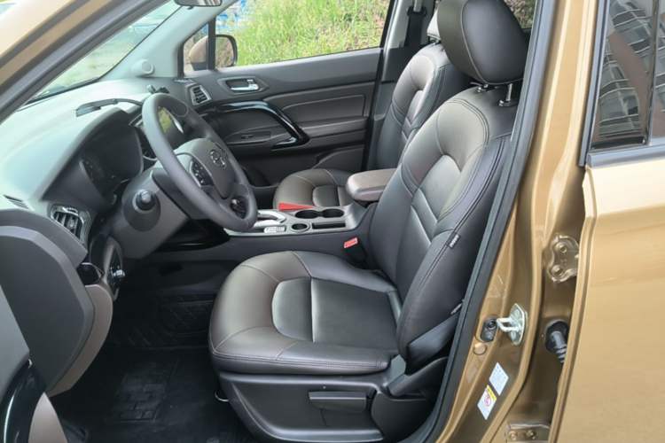Used GAC Trumpchi GS4 2016 235T G-DCT Elite Edition Left Front Seat
