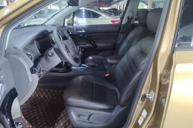 Used GAC Trumpchi GS4 2016 235T Manual Luxury Edition Left Front Seat