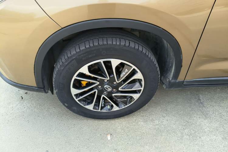 Used GAC Trumpchi GS4 2016 235T G-DCT Elite Edition Left Front Wheel Hub