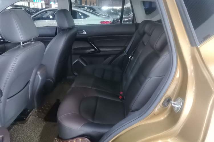 Used GAC Trumpchi GS4 2016 235T Manual Luxury Edition Left Rear Seat