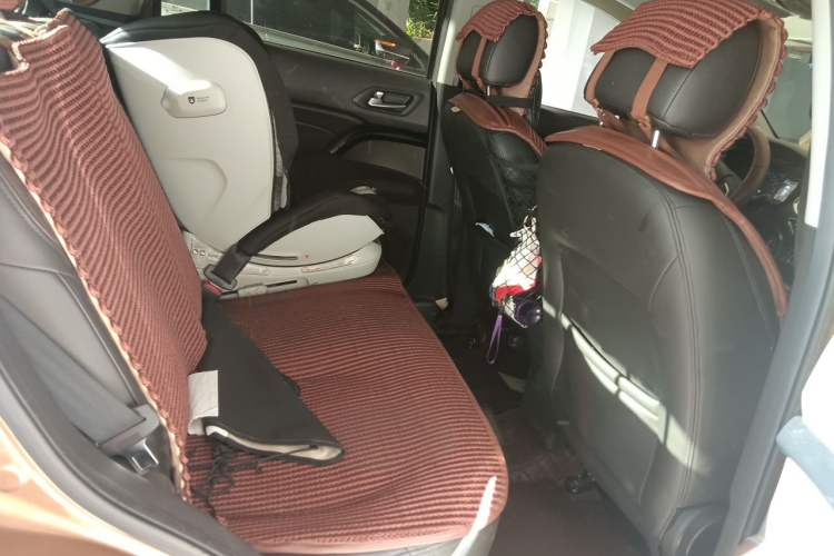 Used GAC Trumpchi GS4 2016 235T G-DCT Luxury Edition Left Rear Seat