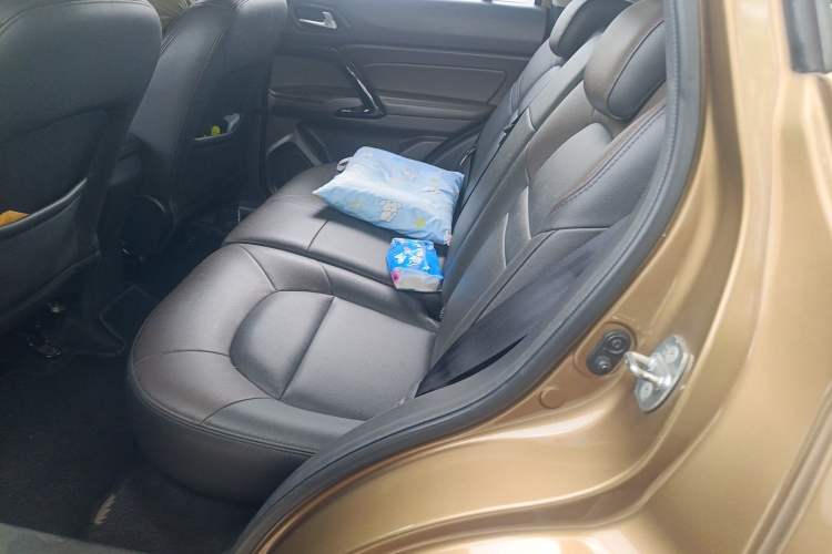 Used GAC Trumpchi GS4 2016 235T G-DCT Elite Edition Left Rear Seat