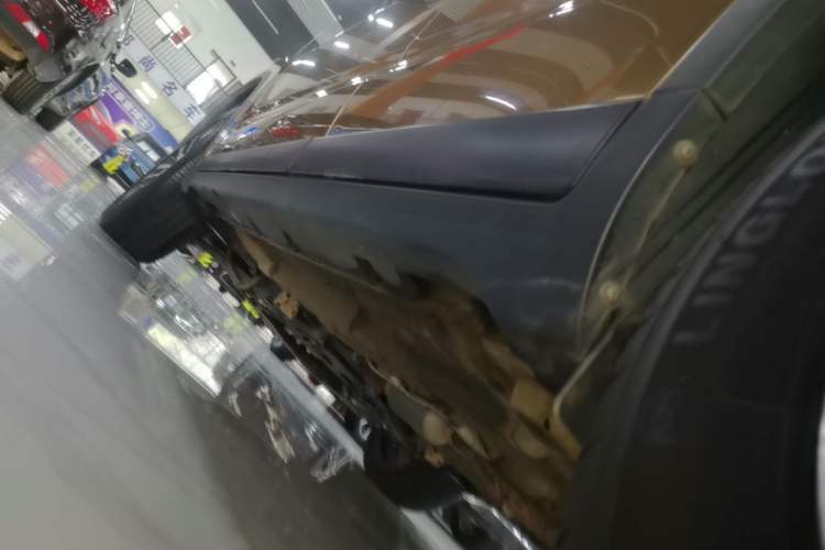 Used GAC Trumpchi GS4 2016 235T Manual Luxury Edition Left Side Sill