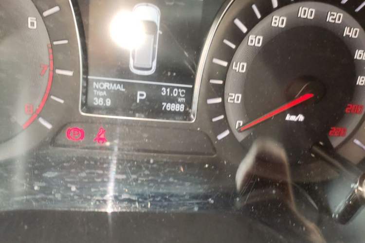 Used GAC Trumpchi GS4 2016 235T G-DCT Luxury Edition Odometer Close Up