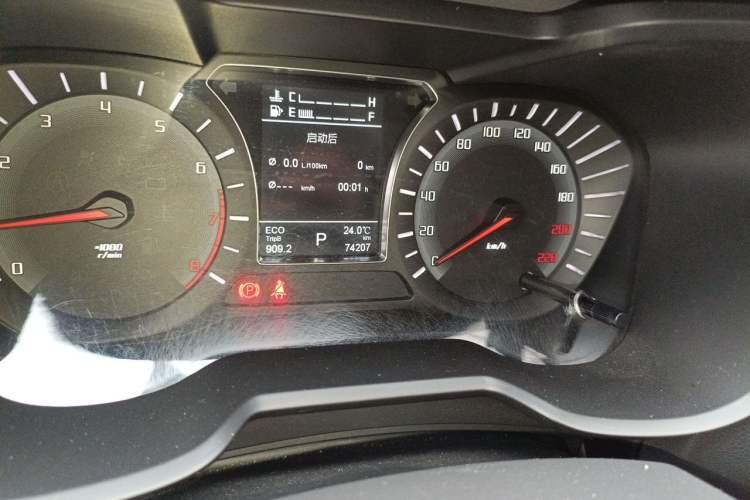 Used GAC Trumpchi GS4 2016 235T G-DCT Luxury Edition Odometer Close Up