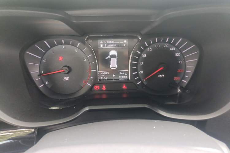 Used GAC Trumpchi GS4 2016 235T G-DCT Elite Edition Odometer Close Up