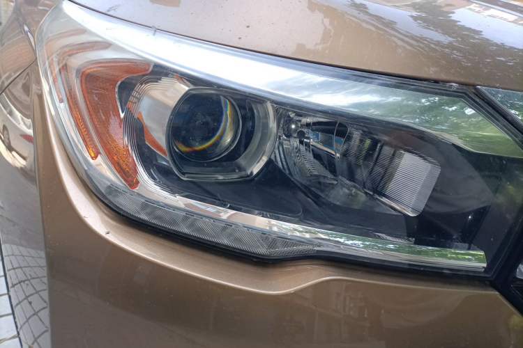 Used GAC Trumpchi GS4 2016 235T Manual Luxury Edition Right Front Headlight