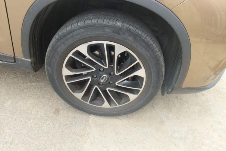 Used GAC Trumpchi GS4 2016 235T G-DCT Elite Edition Right Front Wheel Hub