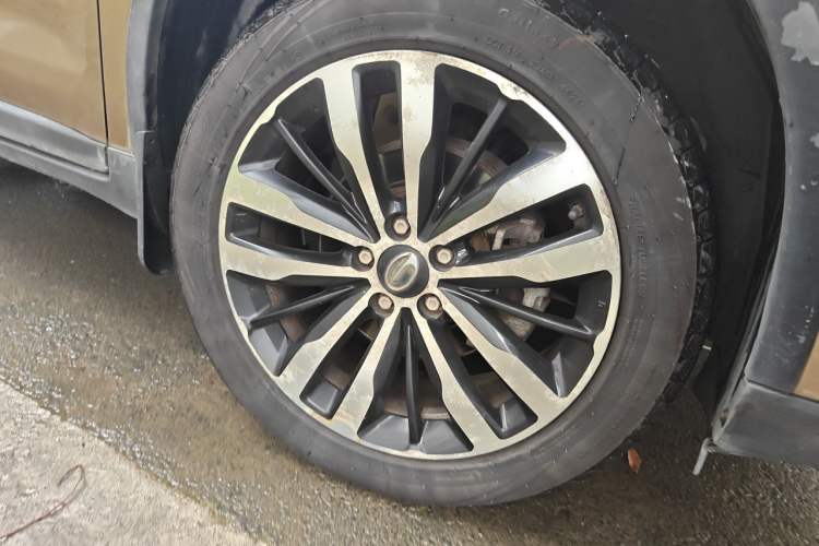 Used GAC Trumpchi GS4 2016 235T G-DCT Luxury Edition Right Front Wheel Hub