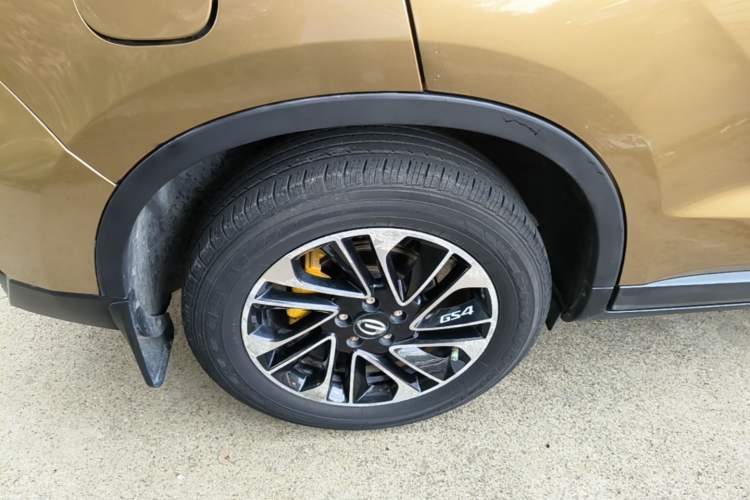 Used GAC Trumpchi GS4 2016 235T G-DCT Elite Edition Right Rear Wheel Hub