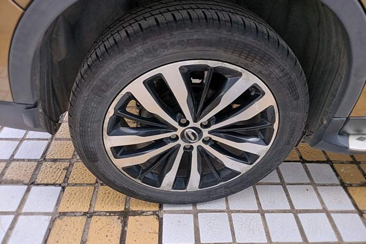 Used GAC Trumpchi GS4 2016 235T Manual Luxury Edition Right Rear Wheel Hub