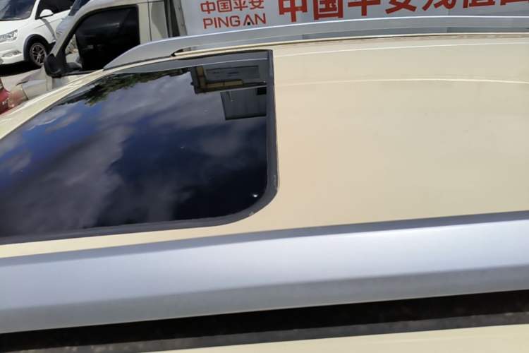 Used GAC Trumpchi GS4 2016 235T G-DCT Elite Edition Roof