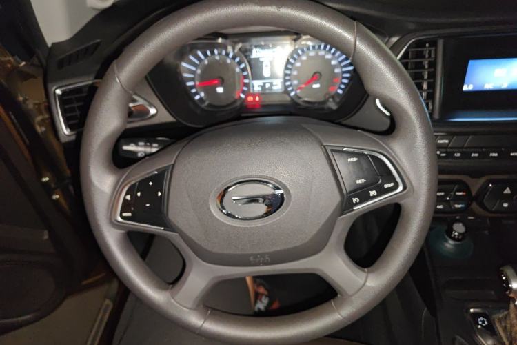 Used GAC Trumpchi GS4 2016 235T G-DCT Elite Edition Steering Wheel