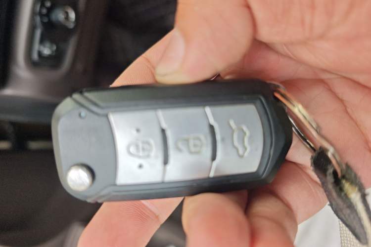 Used GAC Trumpchi GS4 2016 235T Manual Luxury Edition Vehicle Key
