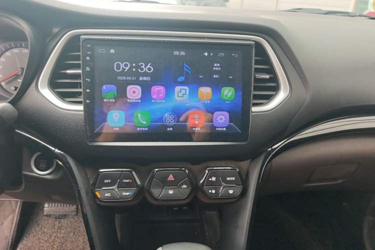 Used GAC Trumpchi GS4 2017 235T Automatic Two-Wheel Drive Elite Edition Audio And AC Panel