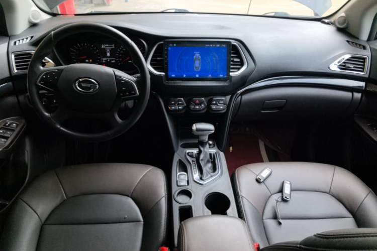 Used GAC Trumpchi GS4 2017 235T Automatic Two-Wheel Drive Elite Edition Center Console