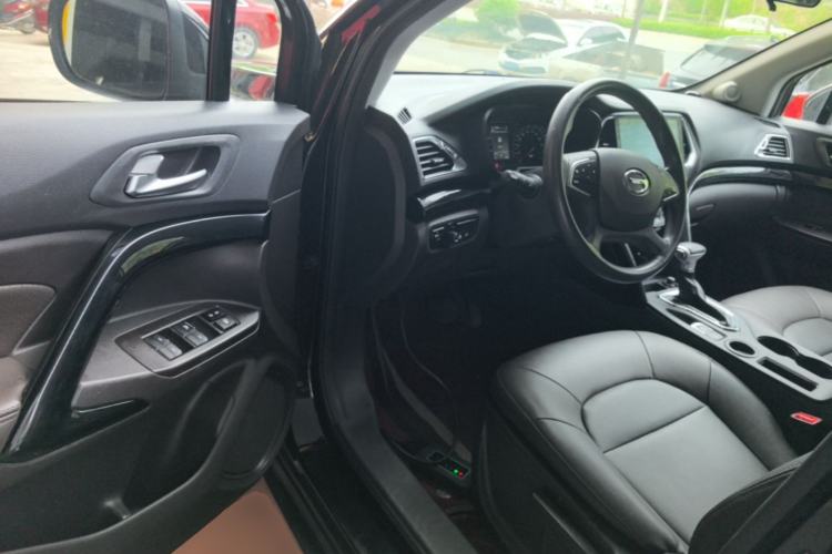 Used GAC Trumpchi GS4 2017 235T Automatic Two-Wheel Drive Elite Edition Driver Seat