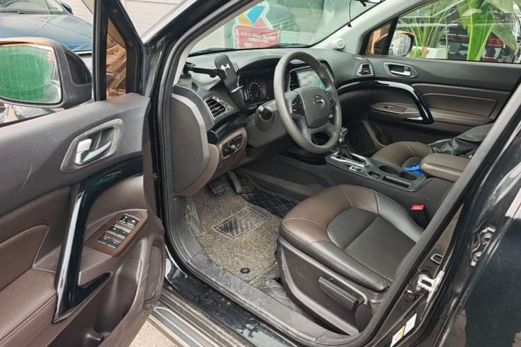 Used GAC Trumpchi GS4 2017 235T Automatic Two-Wheel Drive Elite Edition Driver Seat