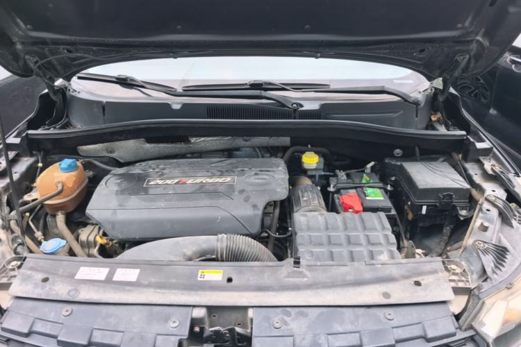Used GAC Trumpchi GS4 2017 200T G-DCT Two-Wheel Drive Elite Edition Engine Bay