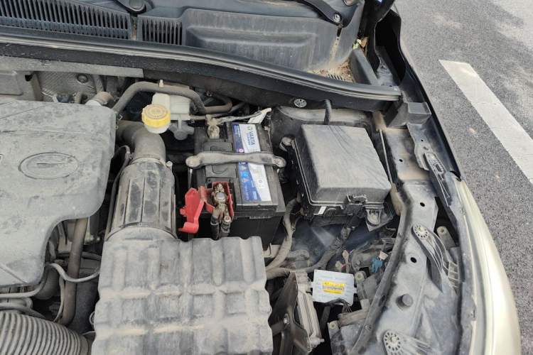 Used GAC Trumpchi GS4 2017 235T Manual Two-Wheel Drive Luxury Edition Engine Bay Left