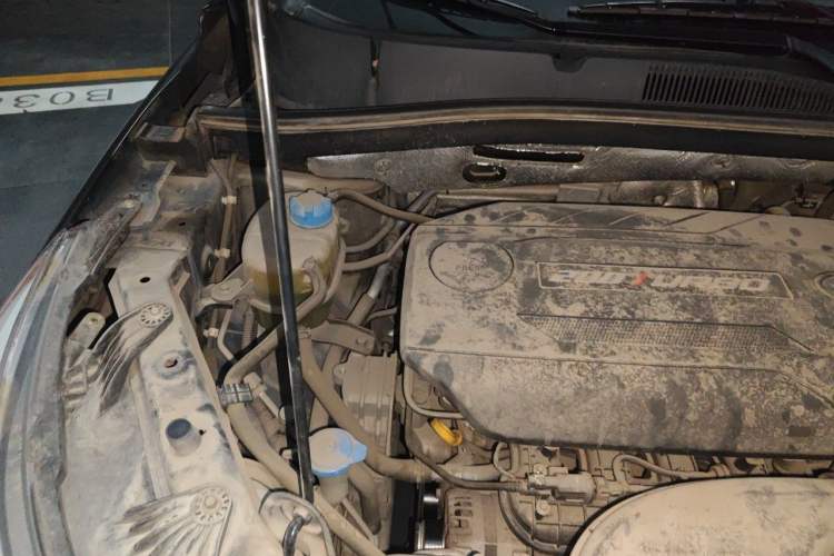 Used GAC Trumpchi GS4 2017 200T Manual Two-Wheel Drive Elite Edition Engine Bay Right