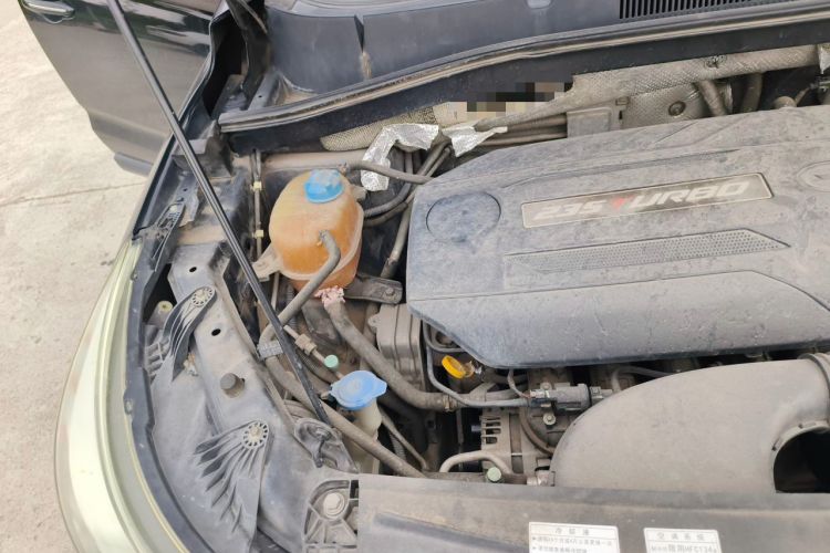 Used GAC Trumpchi GS4 2017 235T Automatic Two-Wheel Drive Luxury Smart Connectivity Version Engine Bay Right