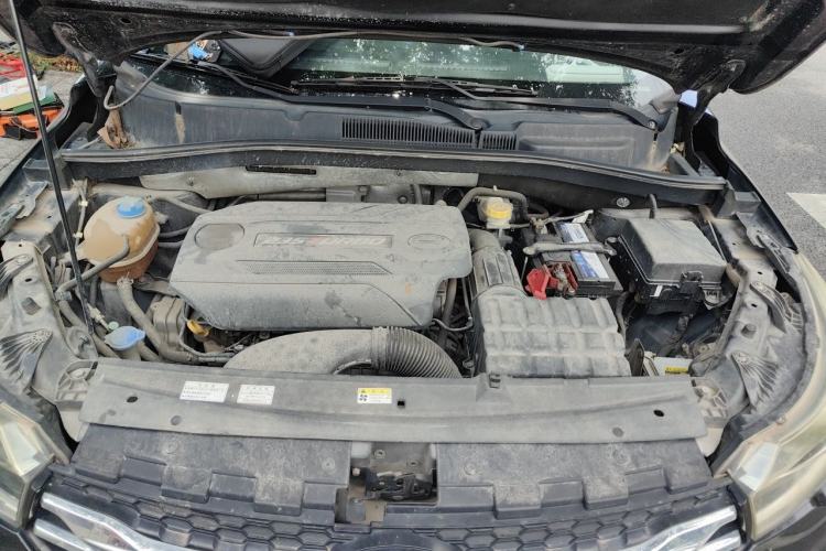 Used GAC Trumpchi GS4 2017 235T Manual Two-Wheel Drive Luxury Edition Engine Bay