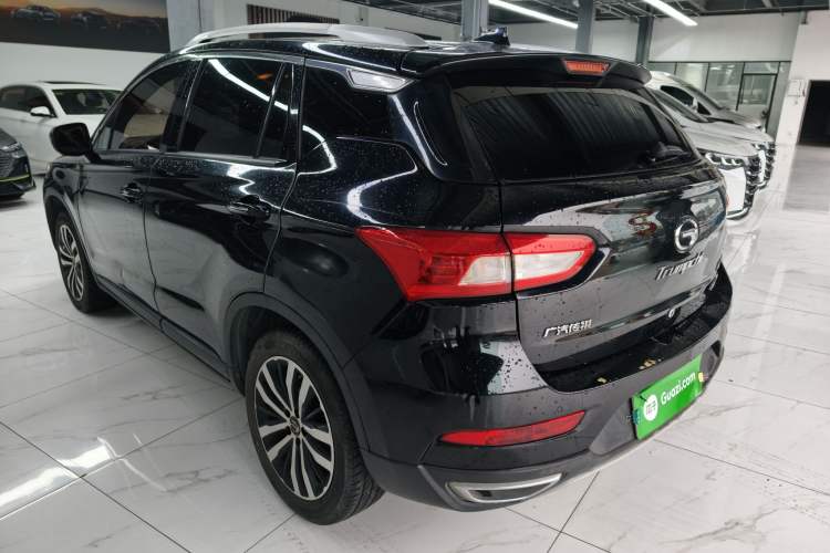 Used GAC Trumpchi GS4 2017 235T Automatic Two-Wheel Drive Luxury Smart Connectivity Version Exterior 3