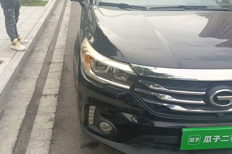 Used GAC Trumpchi GS4 2017 235T Automatic Two-Wheel Drive Luxury Smart Connectivity Version Exterior 6