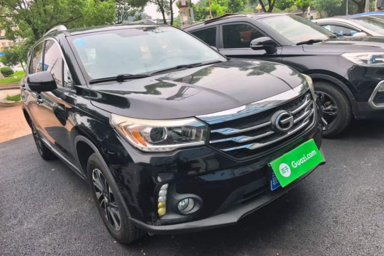 Used GAC Trumpchi GS4 2017 200T G-DCT Two-Wheel Drive Elite Edition Front Right 45 Deg