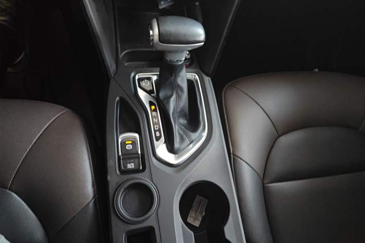 Used GAC Trumpchi GS4 2017 235T Automatic Two-Wheel Drive Elite Edition Gear Lever