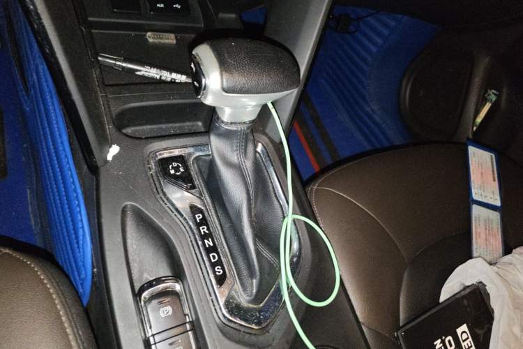 Used GAC Trumpchi GS4 2017 235T Automatic Two-Wheel Drive Elite Edition Gear Lever