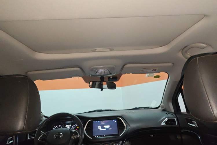 Used GAC Trumpchi GS4 2017 200T Manual Two-Wheel Drive Elite Edition Headliner