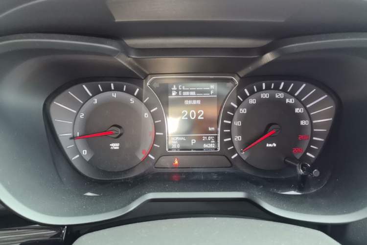 Used GAC Trumpchi GS4 2017 235T Automatic Two-Wheel Drive Luxury Smart Connectivity Version Instrument Cluster